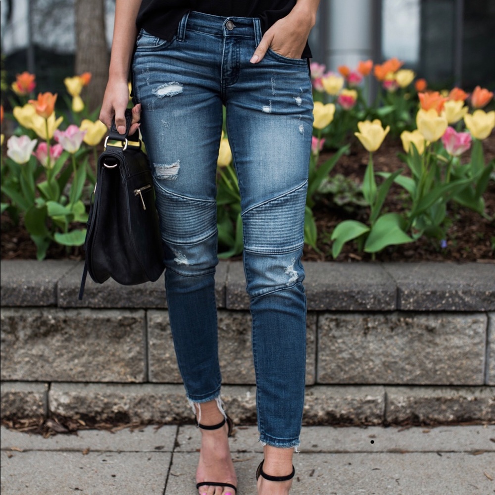 Vici distressed piped moto jeans, frayed hem